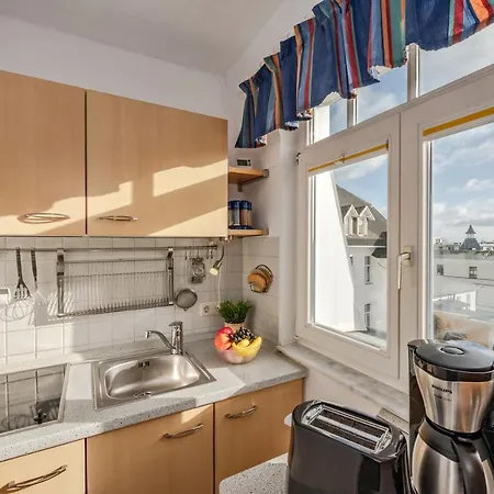 Kon-tiki, Regina Maris Bansin Lejlighed *