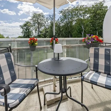 Kon-tiki, Regina Maris Bansin *